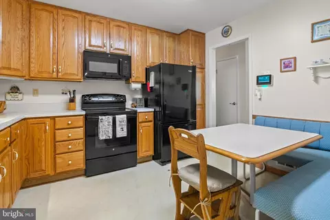 9109 Cheltenham Dr, Brandywine, MD 20613 photo 6