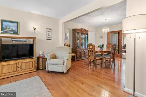 9109 Cheltenham Dr, Brandywine, MD 20613 photo 12