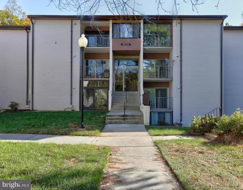 8013 Mandan Rd #301, Greenbelt, MD 20770