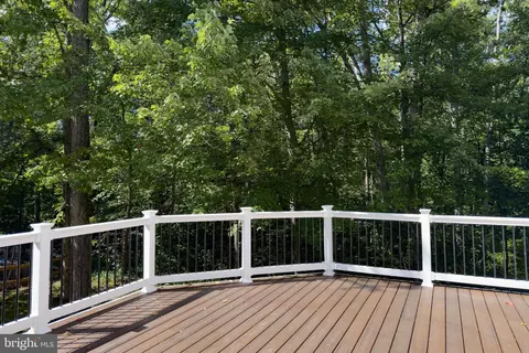 Exterior - 8424 Oak Stream Dr, Laurel, MD 20708 photo 3 of 7