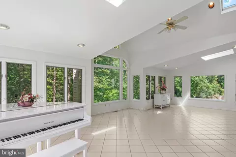 Living - 8424 Oak Stream Dr, Laurel, MD 20708 photo 6 of 12