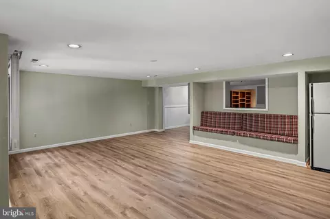 Living - 8424 Oak Stream Dr, Laurel, MD 20708 photo 12 of 12