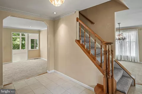 Entry Way - 8424 Oak Stream Dr, Laurel, MD 20708 photo 3 of 7