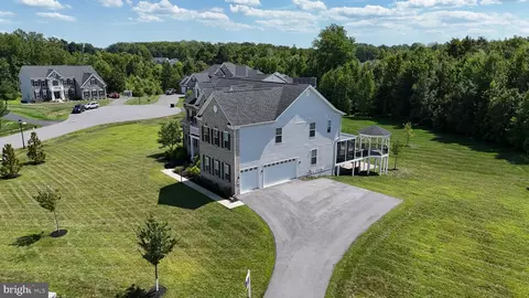 View/Area - 3709 Celeste Bruce Cir, Bowie, MD 20721 photo 4 of 6