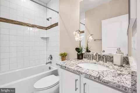 Bath - 3709 Celeste Bruce Cir, Bowie, MD 20721 photo 5 of 10