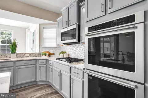 Kitchen - 3709 Celeste Bruce Cir, Bowie, MD 20721 photo 6 of 12