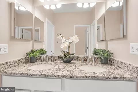 Bath - 3709 Celeste Bruce Cir, Bowie, MD 20721 photo 3 of 10