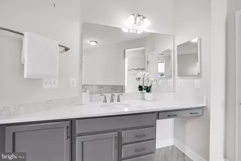 Bath - 3709 Celeste Bruce Cir, Bowie, MD 20721 photo 8 of 10
