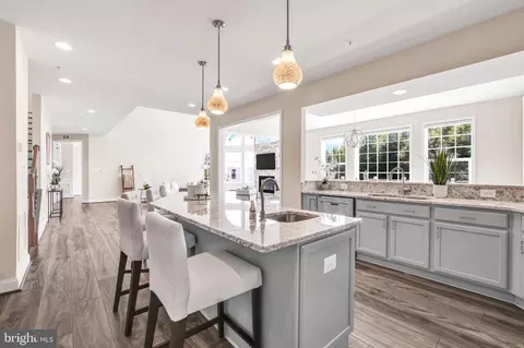 Entry Way - 3709 Celeste Bruce Cir, Bowie, MD 20721 photo 1 of 22