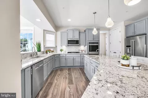 Kitchen - 3709 Celeste Bruce Cir, Bowie, MD 20721 photo 11 of 12
