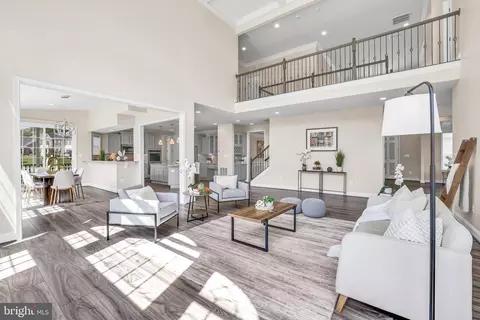 Living - 3709 Celeste Bruce Cir, Bowie, MD 20721 photo 4 of 13