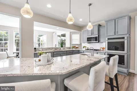 Kitchen - 3709 Celeste Bruce Cir, Bowie, MD 20721 photo 5 of 12