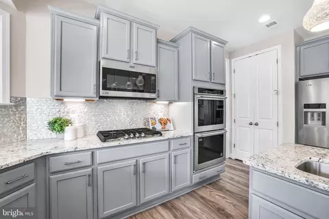Kitchen - 3709 Celeste Bruce Cir, Bowie, MD 20721 photo 7 of 12