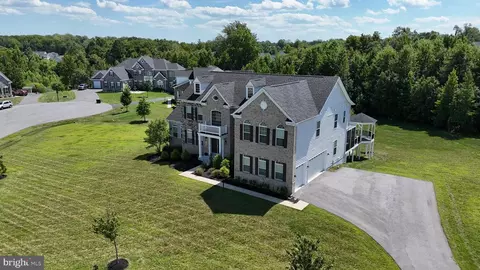 View/Area - 3709 Celeste Bruce Cir, Bowie, MD 20721 photo 3 of 6