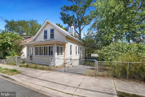 3415 40th Pl, Brentwood, MD 20722