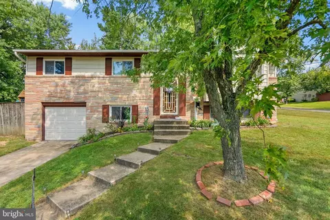 4304 Lori St, Suitland, MD 20746
