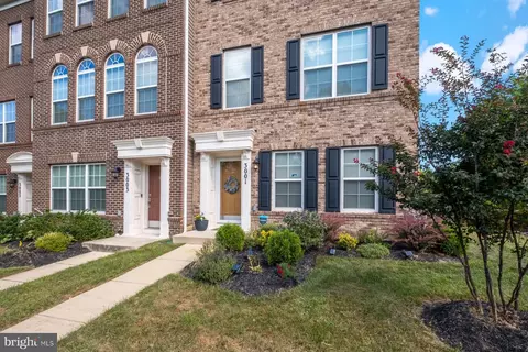 3001 Saint Josephs Dr, Marlboro, MD 20774