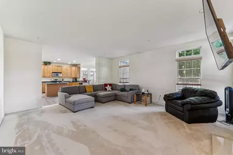 Living - 8108 Whittham Dr, Brandywine, MD 20613 photo 3 of 3