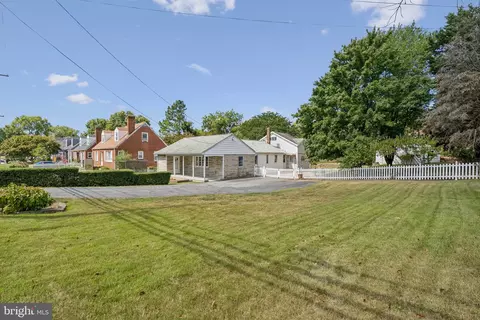 5629 Fisher Rd, Temple Hills, MD 20748