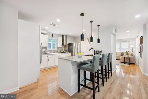Entry Way - 4014 37th St, Mount Rainier, MD 20712 photo 3 of 3