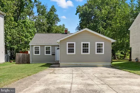 4525 39th Pl, Brentwood, MD 20722