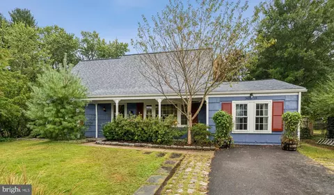 3618 Maroon Ln, Bowie, MD 20715