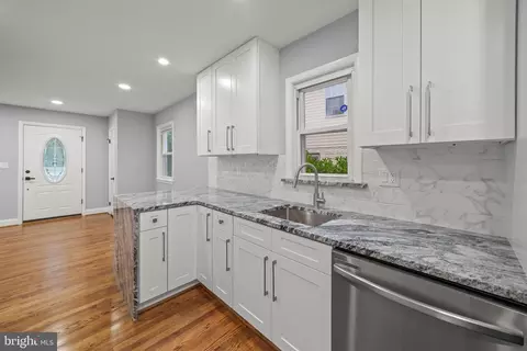 8405 58th Ave, College Park, MD 20740