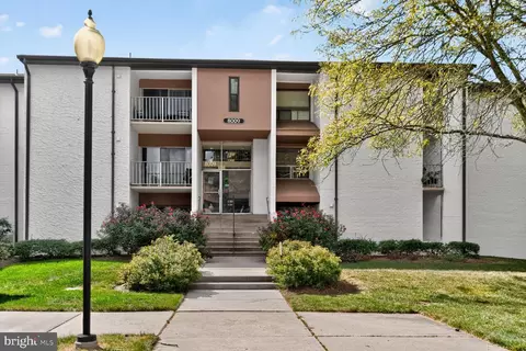 8009 Mandan Rd #102, Greenbelt, MD 20770