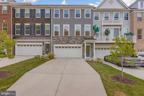 10835 Foxtrot Cir, Marlboro, MD 20772