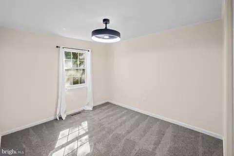8493 Snowden Oaks Pl, Laurel, MD 20708 photo 16