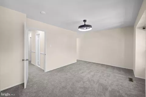 8493 Snowden Oaks Pl, Laurel, MD 20708 photo 22