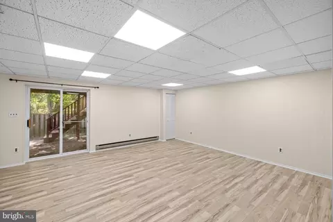 8493 Snowden Oaks Pl, Laurel, MD 20708 photo 29