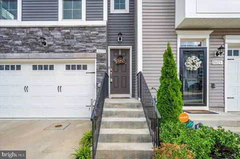 Exterior - 1013 Highpoint Trl, Laurel, MD 20707 photo 3 of 9