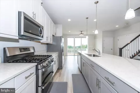 Kitchen - 1013 Highpoint Trl, Laurel, MD 20707 photo 3 of 3