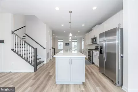 Entry Way - 1013 Highpoint Trl, Laurel, MD 20707 photo 5 of 11