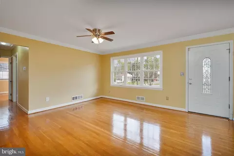 Living - 6702 Longridge Dr, Lanham, MD 20706 photo 2 of 6