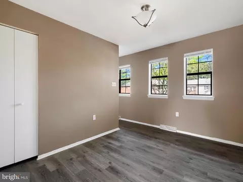 8010 Sandy Spring Rd, Laurel, MD 20707 photo 6