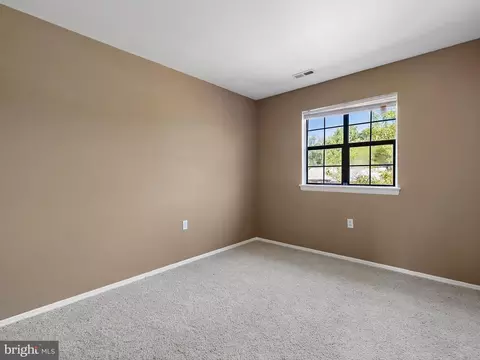 8010 Sandy Spring Rd, Laurel, MD 20707 photo 14