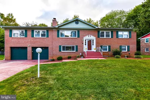 12017 Hickory Dr, Fort Washington, MD 20744