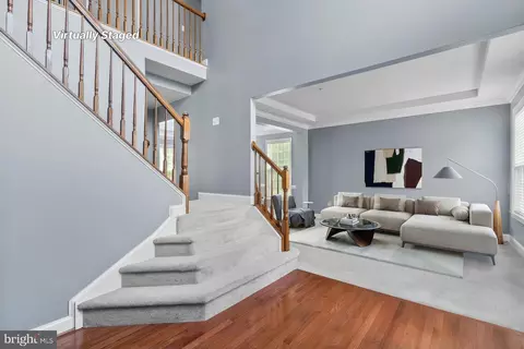 8301 Cedarview Ct, Clinton, MD 20735 photo 3