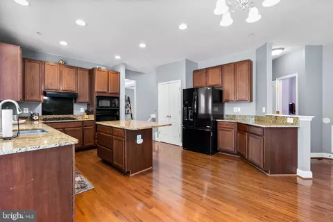8301 Cedarview Ct, Clinton, MD 20735 photo 7