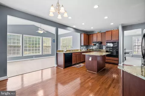 8301 Cedarview Ct, Clinton, MD 20735 photo 8