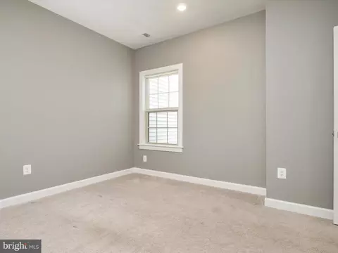 Bedroom - 183 Lyons Creek Dr, Laurel, MD 20708 photo 4 of 5