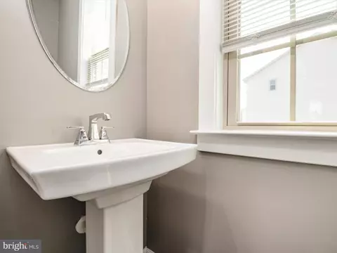Entry Way - 183 Lyons Creek Dr, Laurel, MD 20708 photo 2 of 2