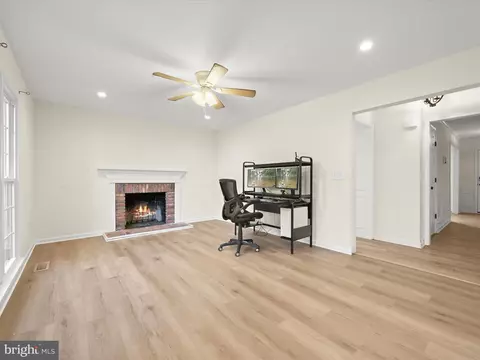 Living - 8806 Admiral Dr, Laurel, MD 20708 photo 7 of 9