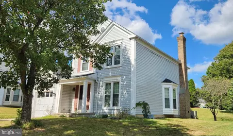 8806 Admiral Dr, Laurel, MD 20708