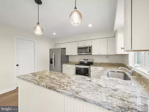 Kitchen - 8806 Admiral Dr, Laurel, MD 20708 photo 3 of 5