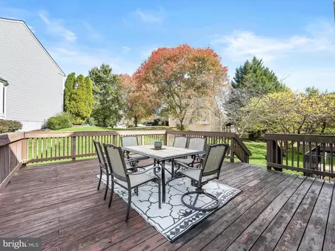 Exterior - 8806 Admiral Dr, Laurel, MD 20708 photo 5 of 12