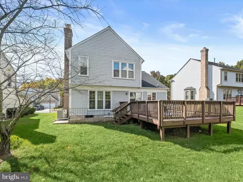 Exterior - 8806 Admiral Dr, Laurel, MD 20708 photo 11 of 12