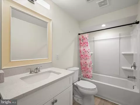 Bath - 8806 Admiral Dr, Laurel, MD 20708 photo 3 of 3